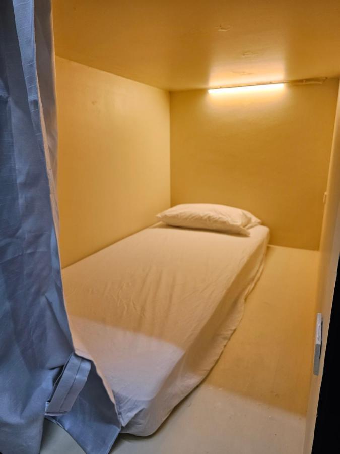 Luca Hostel バンコク都 エクステリア 写真